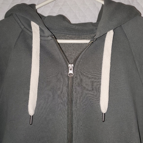 Vuori Restore Hoodie in Dusty Pine - Picture 3 of 9